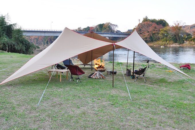 発売開始！tent-Mark DESIGNS『焚火タープTCコネクト』変幻自在な新感覚タープ 僕がキャンプを始めたワケ