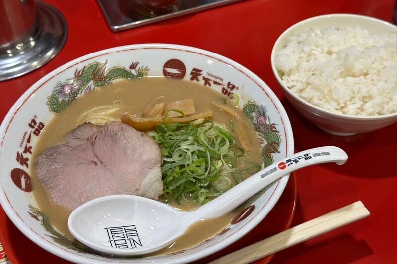 天下一品のこってりラーメンで栄養補給。