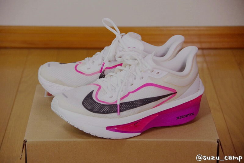 ナイキ ズームフライ6の外観写真