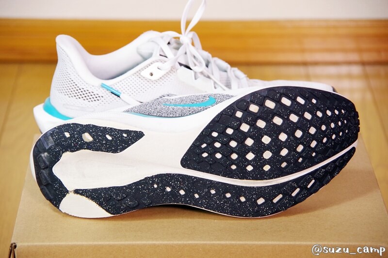 ナイキ ペガサス41 白のソール写真